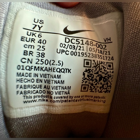 Nike Kids Air Zoom Speed 2 (GS)
Running Shoes Size 7Y
Gunsmoke/Dynamic Turquoise - Picture 9 of 12